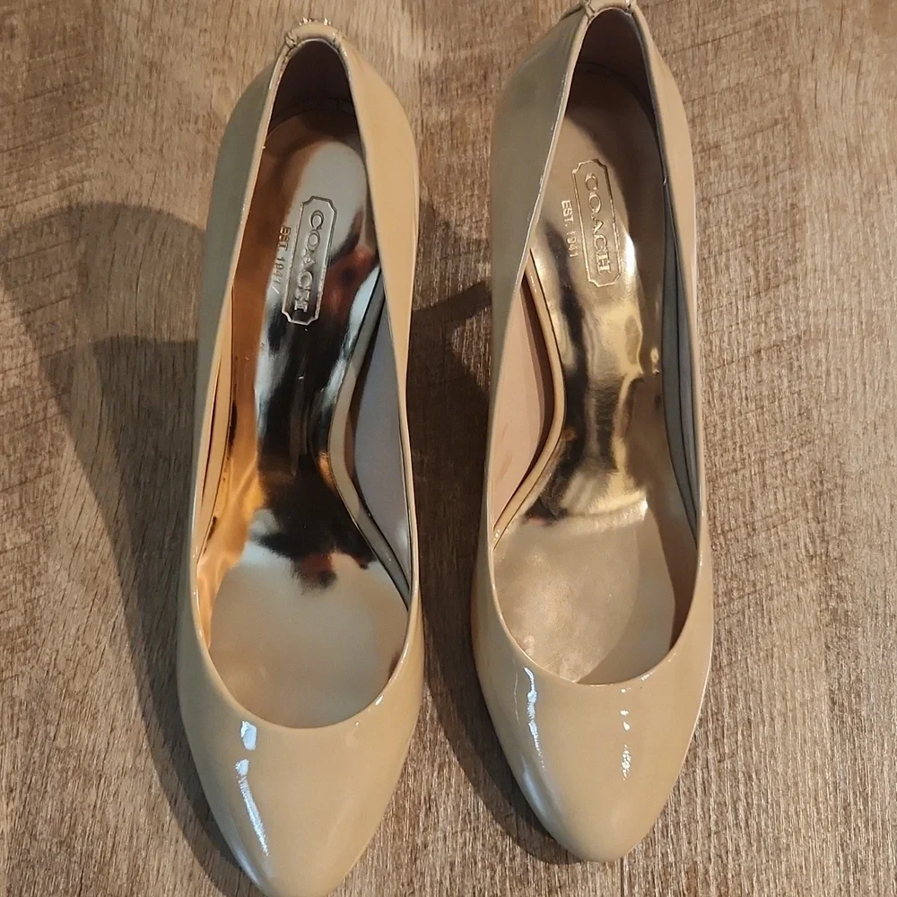 Coach Patent Leather Pumps. Size 9 - Picture 2 of 8